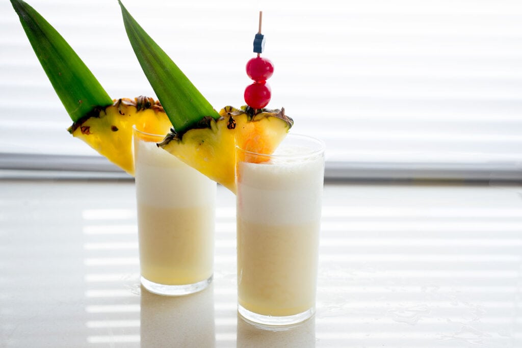 Piña Colada [Video+Receta] Coctel de Coco y Piña - Tia Clara