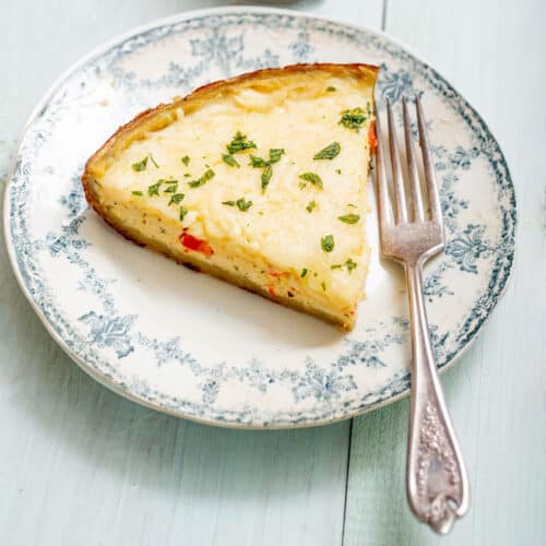 Queso plantain tart with cheese.