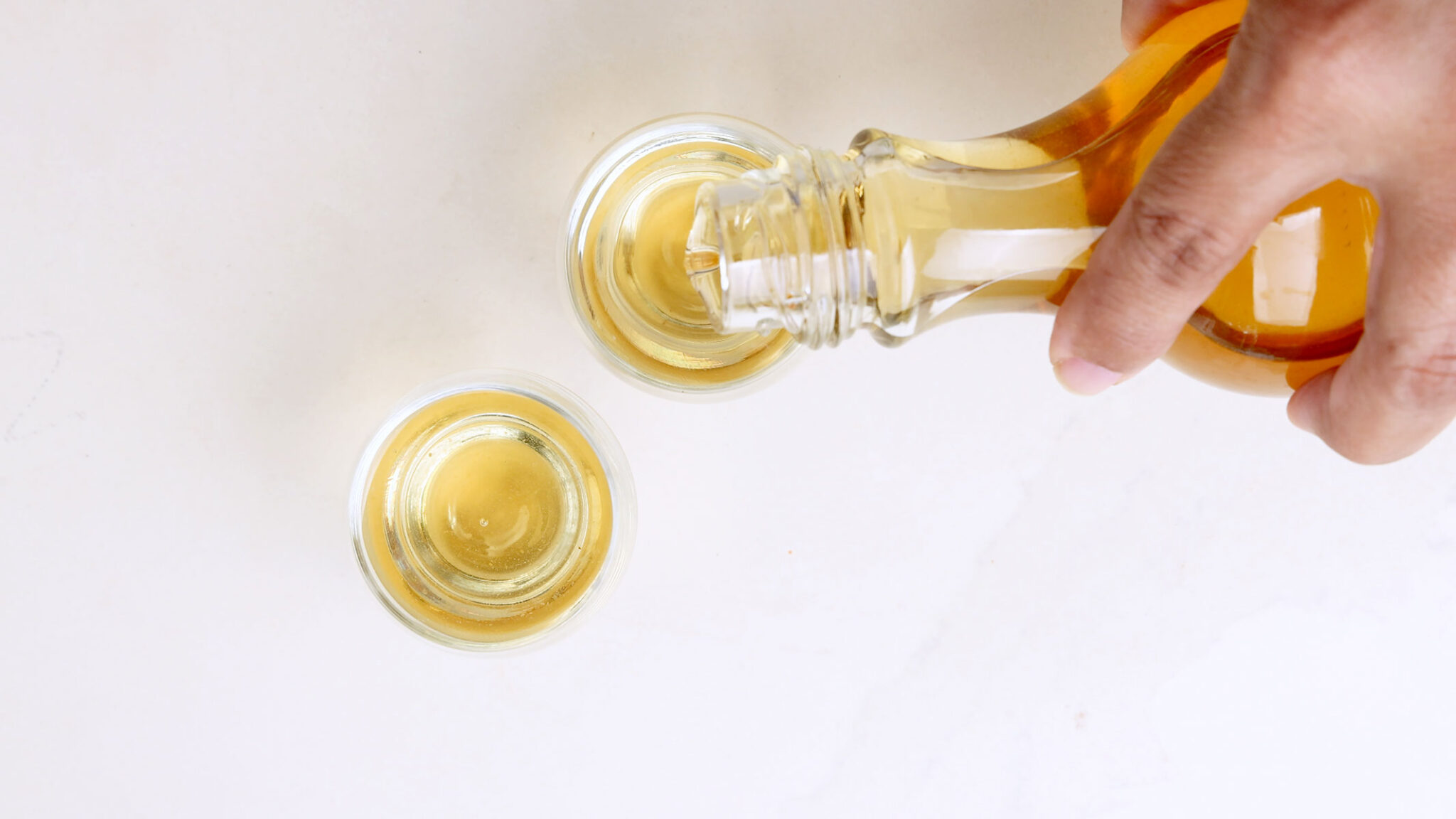 Orancello [Video+Recipe] Homemade Orange Liqueur - Tia Clara