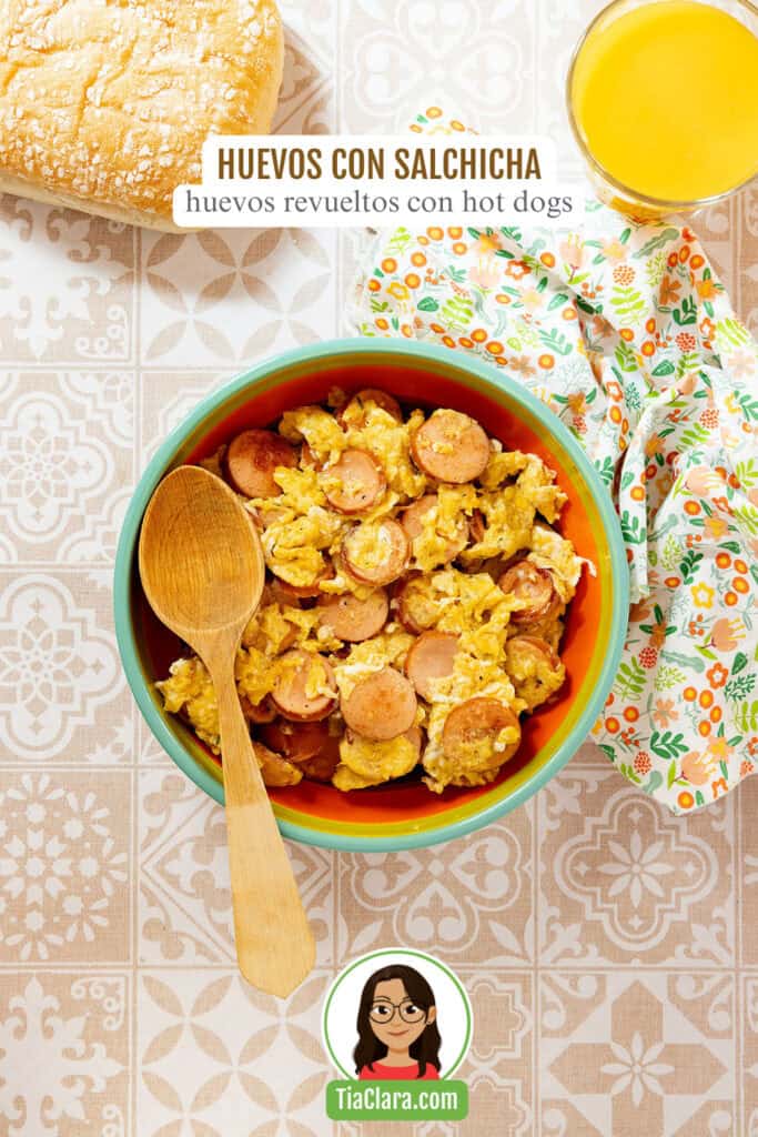 Huevos con salchicha (huevos con weenies).